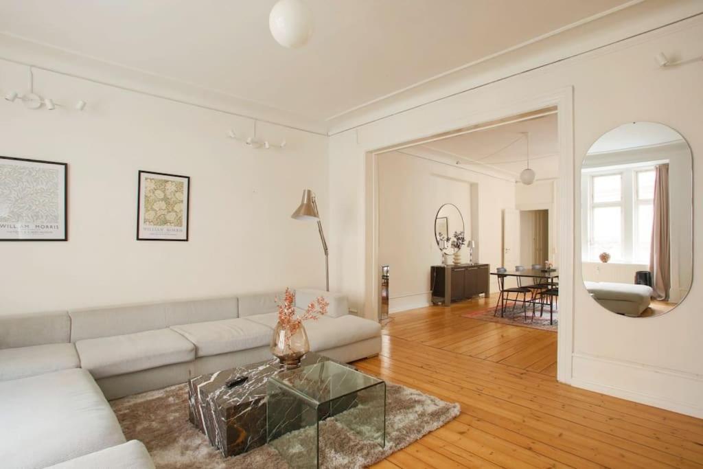 Large & Bright 3br Flat W Whirlpool Near Metro
