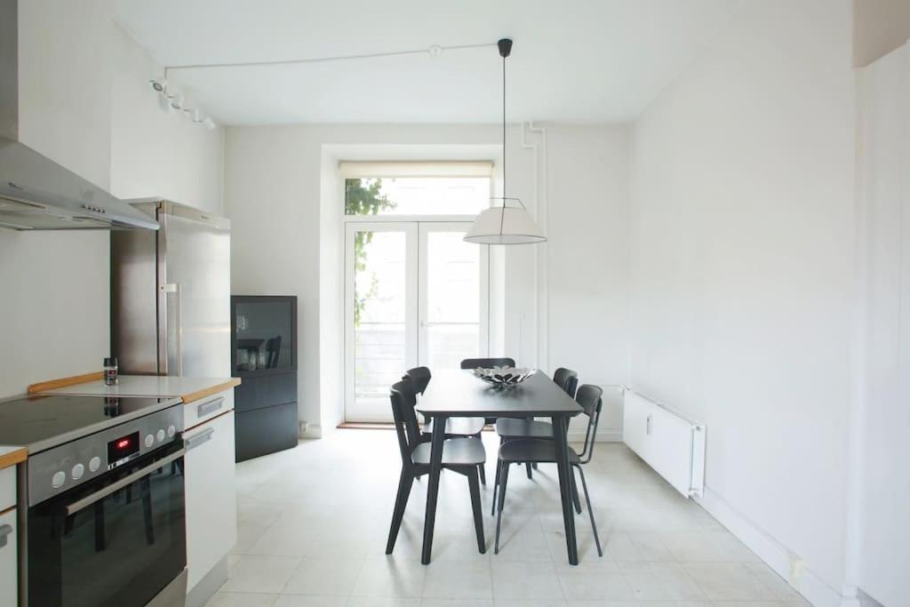 Apartment Large & Bright 3br Flat W Whirlpool Near Metro Copenhagen