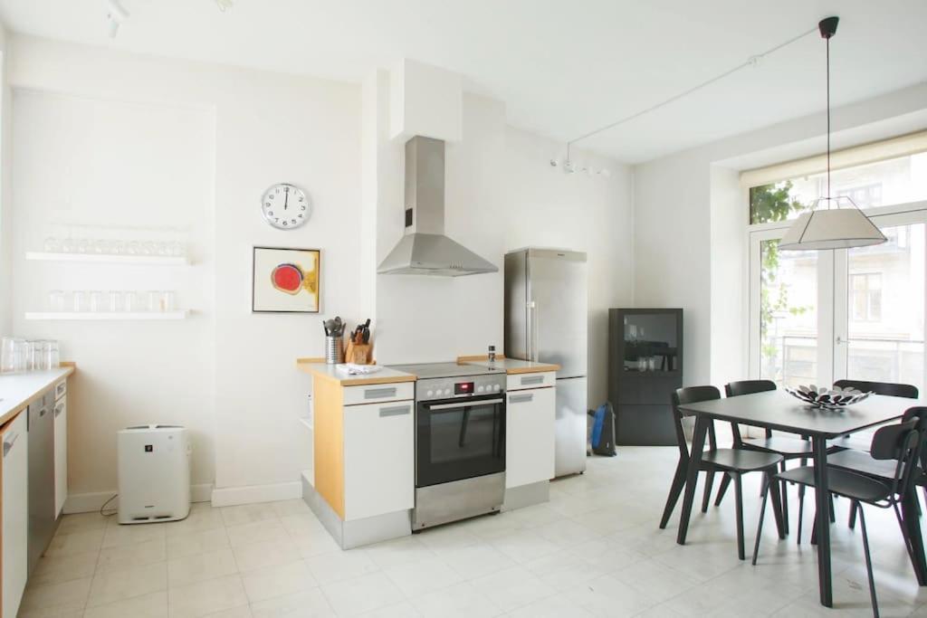 Apartamento Large & Bright 3br W Whirlpool Near Metro *